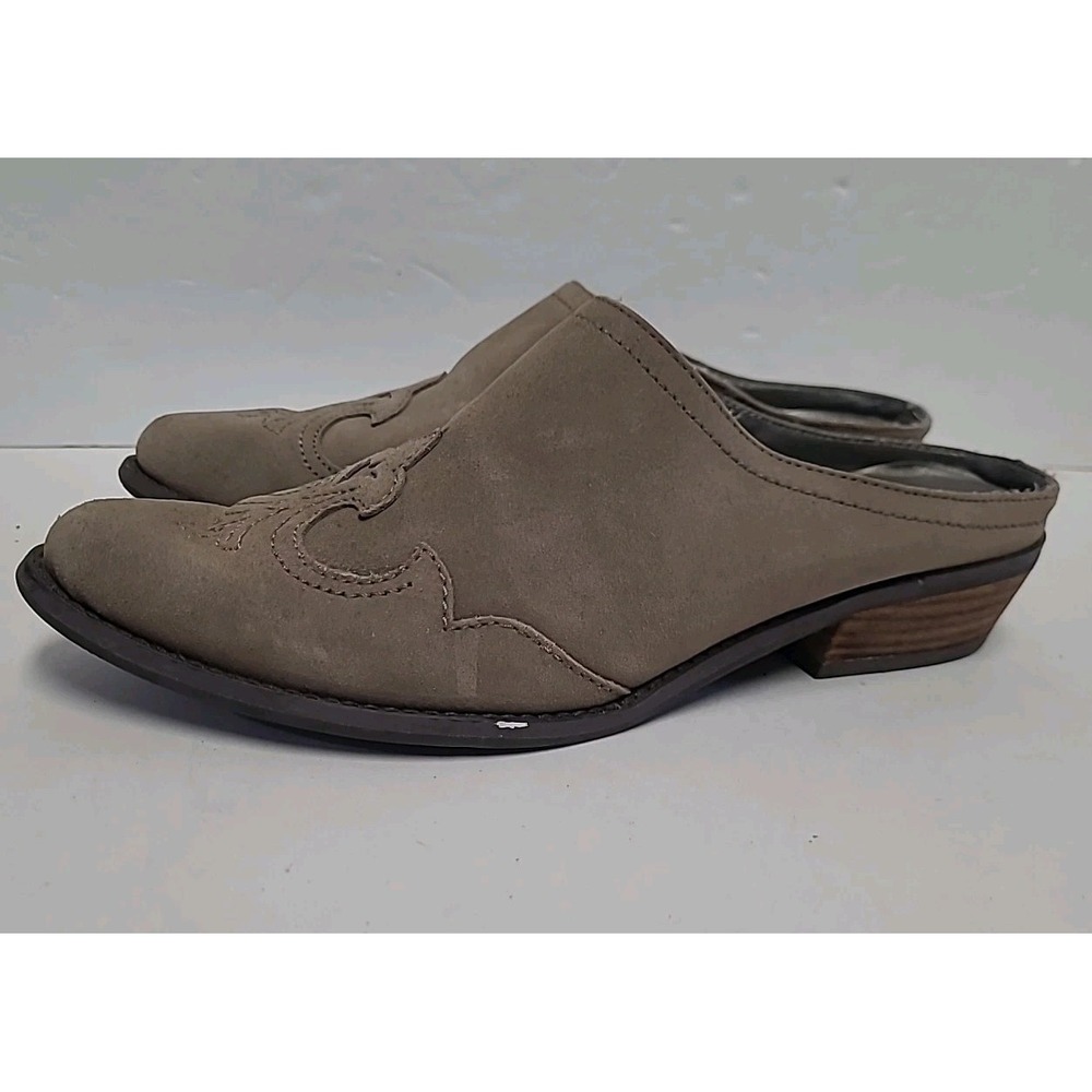 yellow box Deanna's Western mules tan suede‎ women's size 8 Shoe's